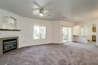 Photo #4: 2099391 Listing