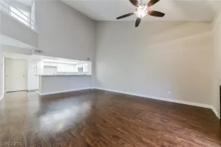 Photo #4: 2099396 Listing 