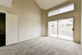 Photo #5: 2099396 Listing 