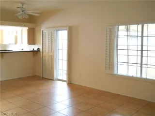 Photo #3: 2099423 Listing 