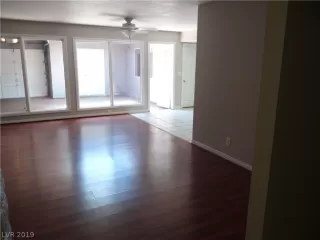 Photo #6: 2099477 Listing 