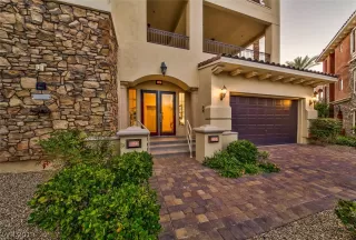 Photo #1: 2099479 Listing 