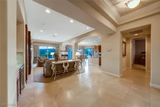 Photo #2: 2099479 Listing 