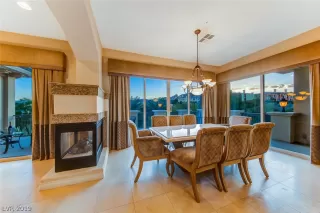 Photo #6: 2099479 Listing 