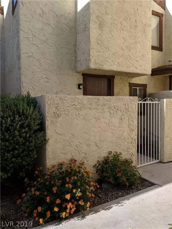 MLS: 2099539 Condo For Sale