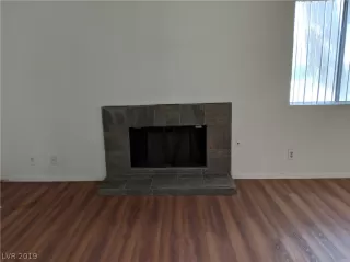 Photo #3: 2099539 Listing