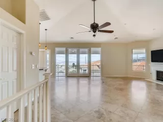 Photo #3: 2099548 Listing