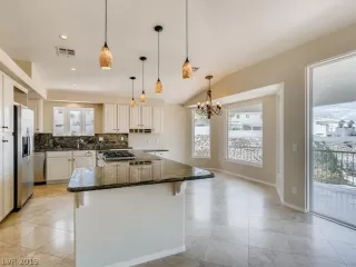 Photo #6: 2099548 Listing