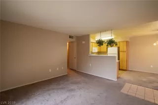 Photo #6: 2099551 Listing 