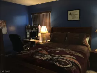 Photo #2: 2099571 Listing