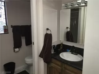 Photo #4: 2099571 Listing