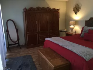 Photo #6: 2099571 Listing