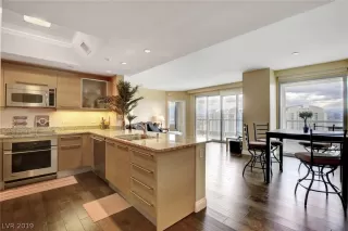 Photo #5: 2099584 Listing