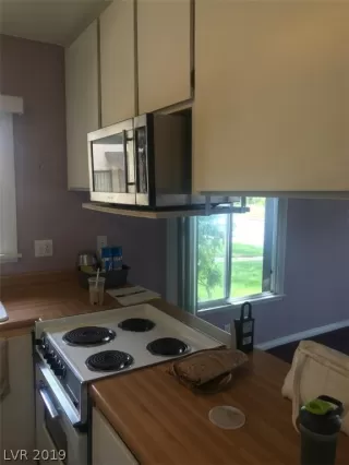 Photo #1: 2099586 Listing 