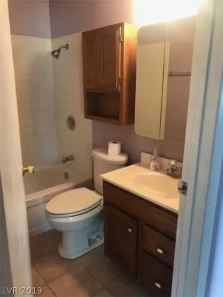 Photo #4: 2099586 Listing 