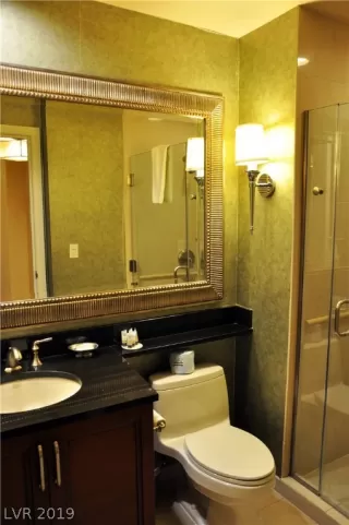Photo #4: 2099612 Listing