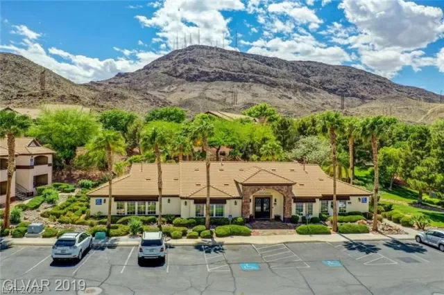 MLS: 2099633 Condo For Sale