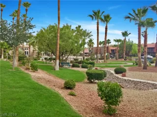 Photo #2: 2099635 Listing 