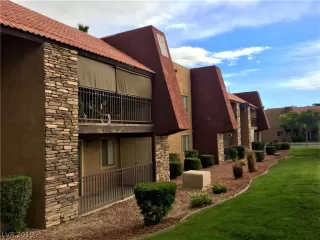 Photo #3: 2099635 Listing 