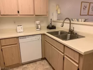 Photo #2: 2099678 Listing 