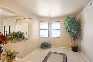 Photo #4: 2099729 Listing