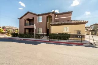 Photo #2: 2099755 Listing