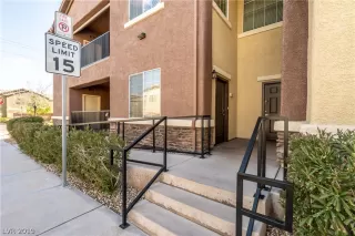 Photo #4: 2099755 Listing