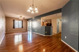 Photo #6: 2099755 Listing