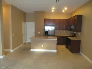 Photo #2: 2099771 Listing 