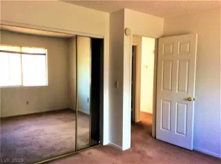 Photo #4: 2099819 Listing 