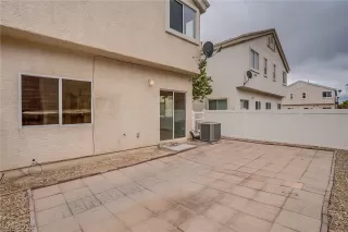 Photo #4: 2099843 Listing 