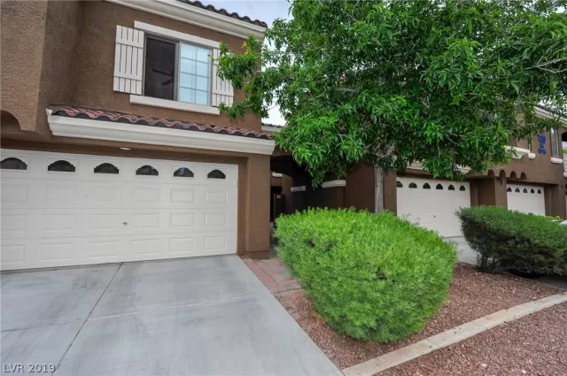 MLS: 2099898 Condo For Sale