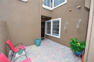 Photo #2: 2099898 Listing 