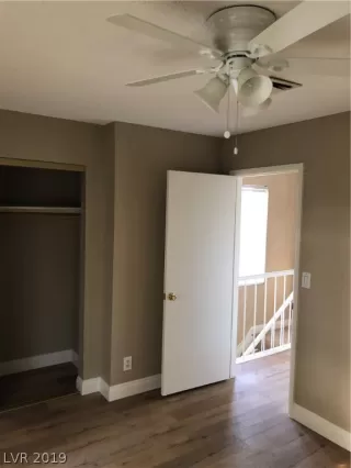 Photo #5: 2099921 Listing