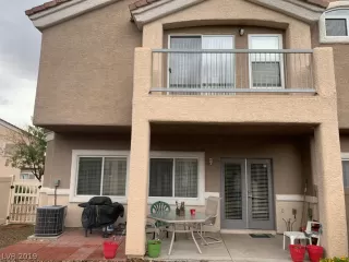 Photo #5: 2099942 Listing