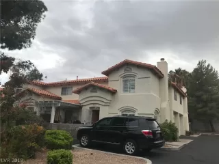 Photo #2: 2099970 Listing