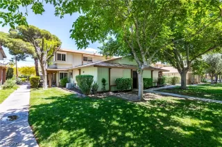 Photo #2: 2099975 Listing 