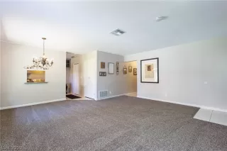 Photo #3: 2099975 Listing 