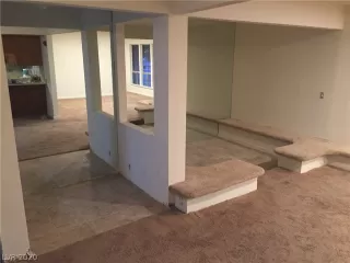 Photo #6: 2099979 Listing