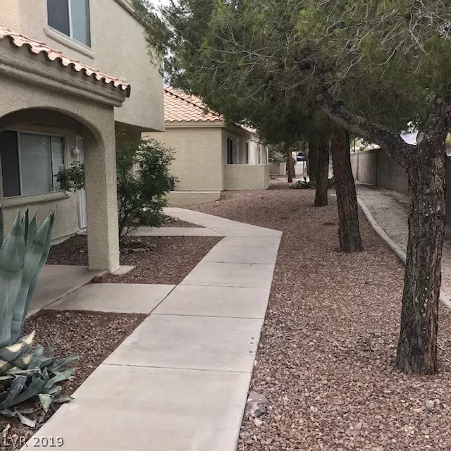 MLS: 2099984 Condo For Sale