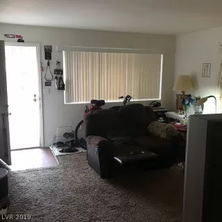 Photo #3: 2099984 Listing