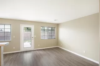 Photo #3: 2100079 Listing 