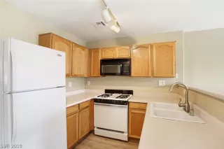 Photo #6: 2100079 Listing 