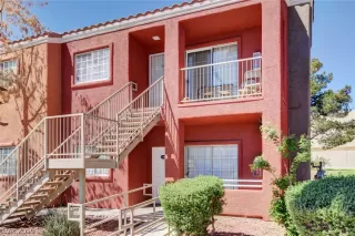 Photo #1: 2100157 Listing 