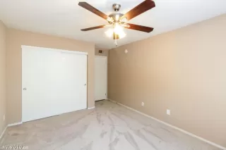 Photo #4: 2100160 Listing