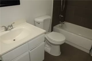 Photo #3: 2100173 Listing 