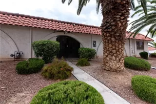 Photo #1: 2100191 Listing 