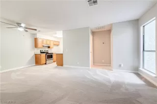 Photo #6: 2100191 Listing 