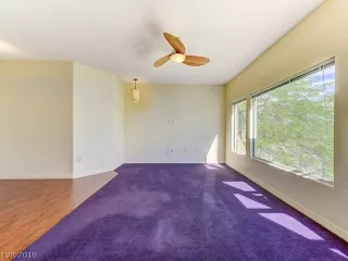 Photo #4: 2100243 Listing