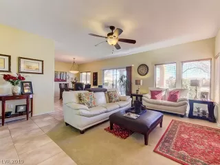 Photo #3: 2100252 Listing